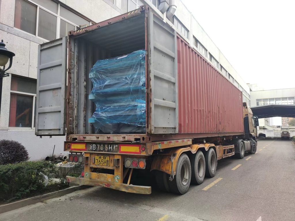 Machine packaging and loading